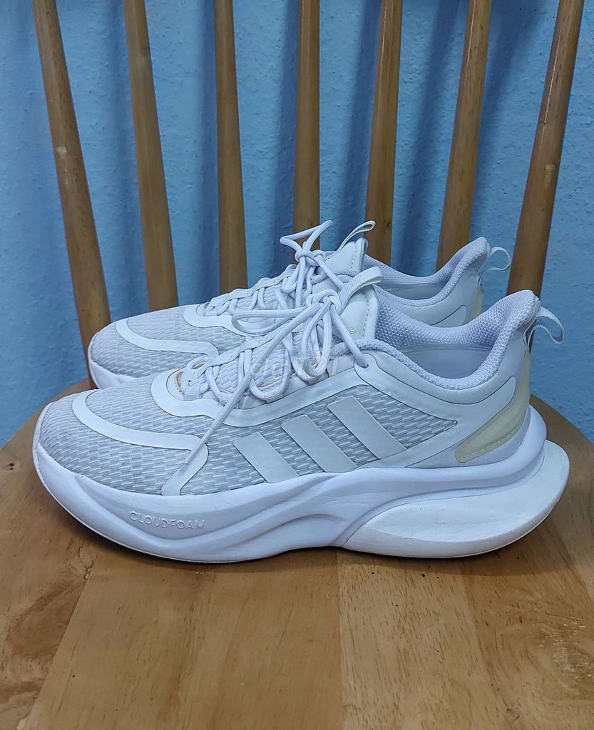 Size 41. Giày Adidas Alphabounce mới 85%. Mua bán Giày dép tại Quận Phú Nhuận Tp Hồ Chí Minh được đăng bởi Minh Nguyen hình 1