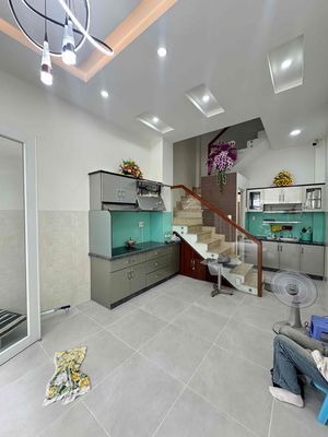 Rent · 2 bd · 30 м² · Quận Tân Bình, ул. Đường Nghĩa Phát
