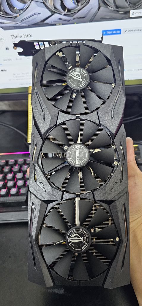 RTX 2060 ASUS ROG STRIX OC 8GB