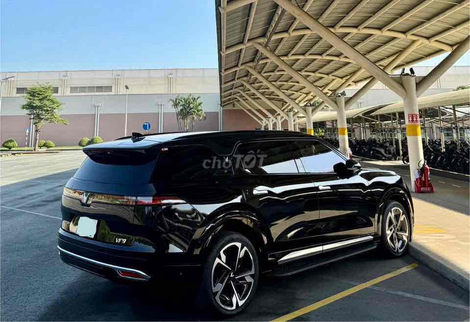 HCM- cần bán VF9 Vin24 Plus CATL Đen trần kính. Mua bán Ô tô tại Quận Bình Thạnh Tp Hồ Chí Minh được đăng bởi NGUYỄN TRỌNG CƯỜNG hình 3
