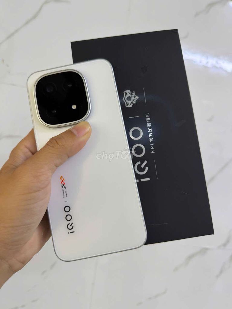IQOO 15 5G 16/256GB Trắng Fullbox. Mua bán Điện thoại tại Quận Ninh Kiều Cần Thơ được đăng bởi Tài Apple Store hình 1