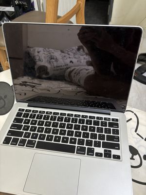 Macbook Pro (Retina, 13-inch, Early 2015)