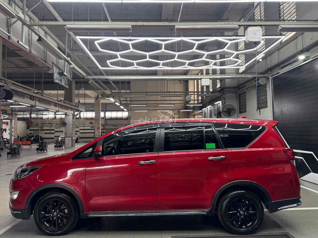 Bán Innova Venturer 2019 - Chất xe đẹp đi kỹ. Mua bán Ô tô tại Thành phố Thủ Đức Tp Hồ Chí Minh được đăng bởi Tấn Quang Toyota Đông Sài Gòn hình 3