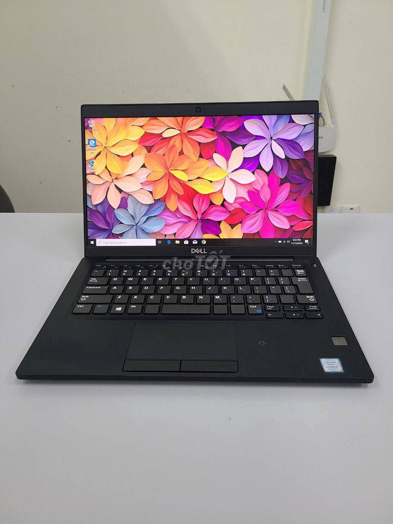 Dell 7390, I7-7600/RAM 16GB/SSD 256, FHD, IPS, 99%