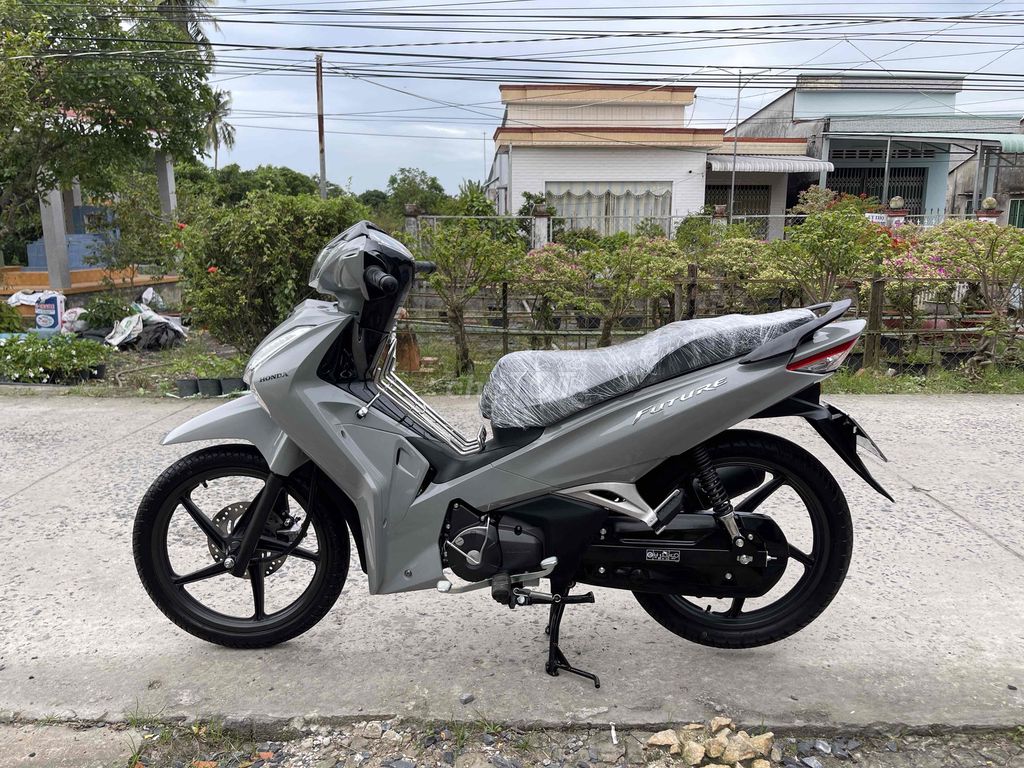 Cần Bán FuTuRe Đời Mới Màu Độ Hãng. Mua bán Xe máy tại Huyện Lai Vung Đồng Tháp được đăng bởi Trương Hữu Phát hình 2