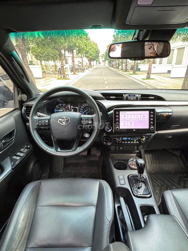 Bán Toyota Hilux 2021 Adventure 2.8 AT 4X4 Đen. Mua bán Ô tô tại Thành phố Thủ Đức Tp Hồ Chí Minh được đăng bởi Đinh Ngọc Tuyển hình 4