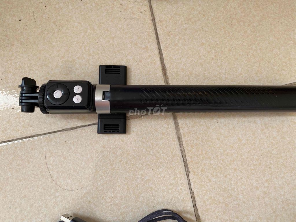 Mình bán cây gậy chụp hình mới mua. Mua bán Phụ kiện (Màn hình, Chuột...) tại Quận 12 Tp Hồ Chí Minh được đăng bởi Truong tri luan hình 1