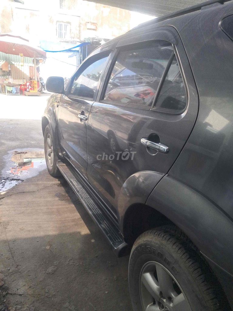 Toyota Fortuner 2010 2.5G - 150000 km. Mua bán Ô tô tại Quận 7 Tp Hồ Chí Minh được đăng bởi Khánh Linh hình 4