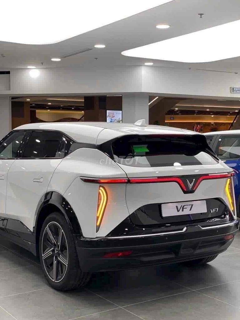 VinFast VF7 2025 Plus. Mua bán Ô tô tại Huyện Bình Chánh Tp Hồ Chí Minh được đăng bởi Phát Nguyễn VinFast hình 4