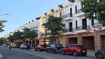 ✅✅ CHỈ 350tr SỞ HỮU NGAY NHÀ PHỐ 1 trệt 2 lầu TẠI TÂN UYÊN TP . HCM✅✅