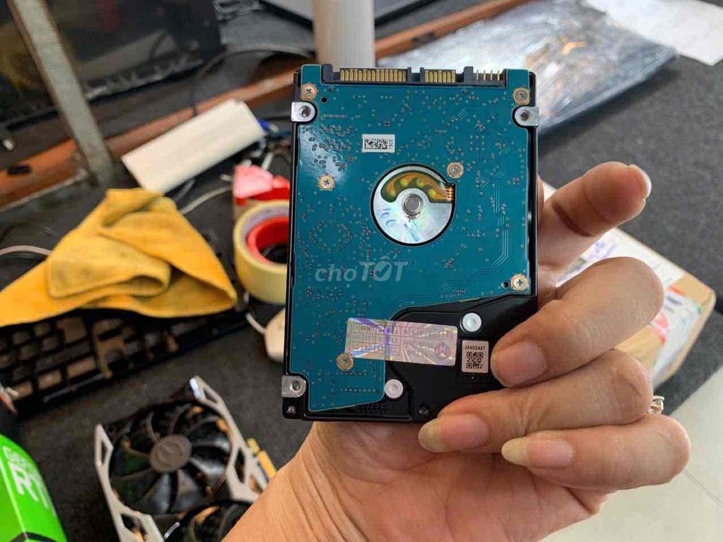 Ổ CỨNG 1TB LAPTOP SK 100% RIN KEMG CHẠY OK. Mua bán Linh kiện (RAM, Card...) tại Quận Gò Vấp Tp Hồ Chí Minh được đăng bởi ngọc trang hình 1