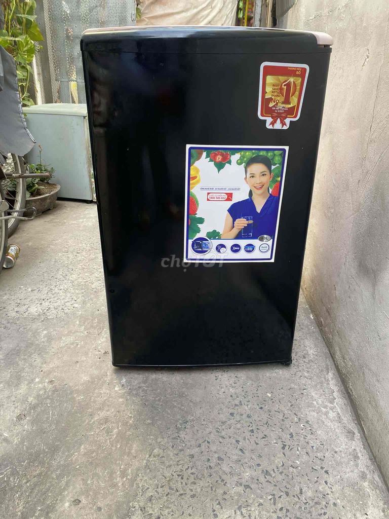 Tủ lạnh Sanyo 90L Đen. Mua bán Tủ lạnh tại Quận 7 Tp Hồ Chí Minh được đăng bởi Thuý Đặng hình 1