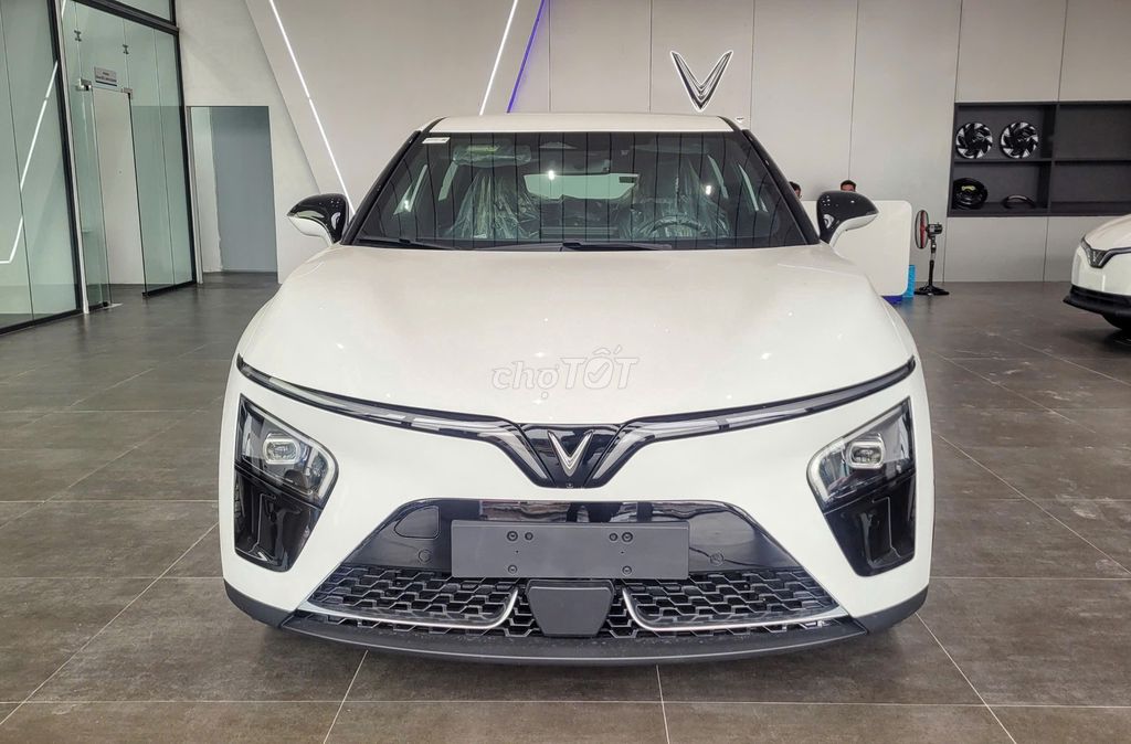 VinFast VF7 Plus giao ngay, ưu đãi lên đến 100tr. Mua bán Ô tô tại Thành phố Thủ Dầu Một Bình Dương được đăng bởi HOÀI NAM VINFAST hình 4