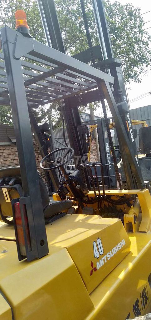 Xe nâng Mitsubishi 4tấn màu vàng cao 3 m nặng 6920. Mua bán Phương tiện khác tại Thành phố Biên Hòa Đồng Nai được đăng bởi Nguyễn Thanh Phương hình 3