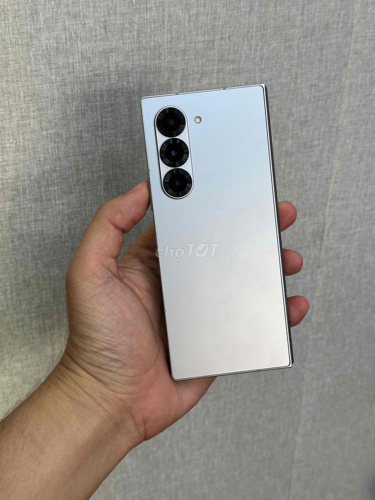 Samsung Z Fold 6 5G 12/256GB Bạc Bản Hàn 2sim 98%. Mua bán Điện thoại tại Quận Ninh Kiều Cần Thơ được đăng bởi Quý Mobile Cần thơ hình 1