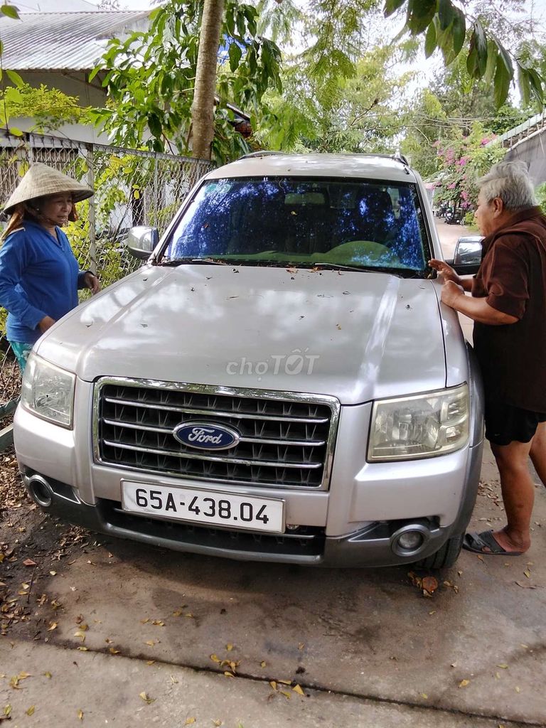 Bán xe 7 chỗ Everres máy dầu đời 2007. Mua bán Ô tô tại Quận Cái Răng Cần Thơ được đăng bởi Hoang anh hình 16