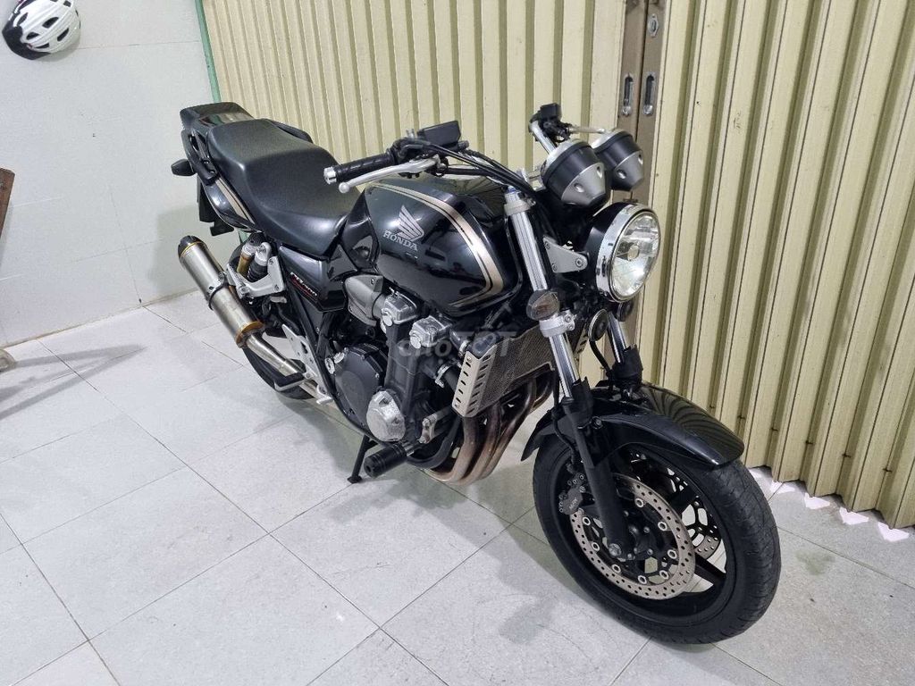 Honda CB 1300 Super Four 2010. Mua bán Xe máy tại Thành phố Vị Thanh Hậu Giang được đăng bởi Ken Đáng hình 14