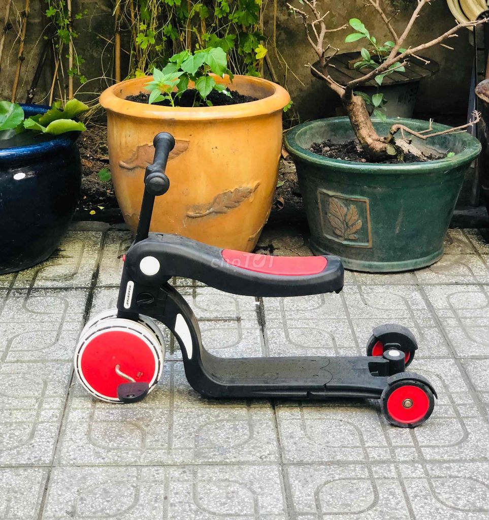 Xe trượt scooter Nhựa Kim loại Đen Đỏ. Mua bán Mẹ và bé tại Thành phố Thủ Dầu Một Bình Dương được đăng bởi Dnakepham hình 1