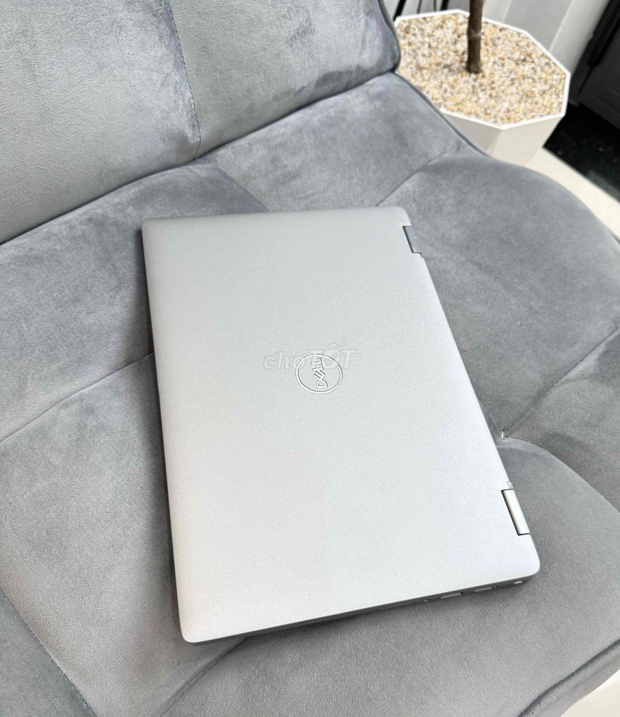 Dell latitude nhỏ gọn xoay gập 360 độ đời 2021. Mua bán Laptop tại Quận Tân Bình Tp Hồ Chí Minh được đăng bởi vy hình 1
