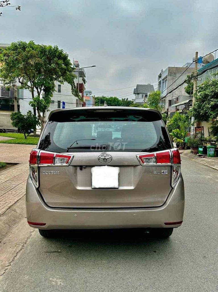 Toyota Innova 2020 2.0E - 85000 km