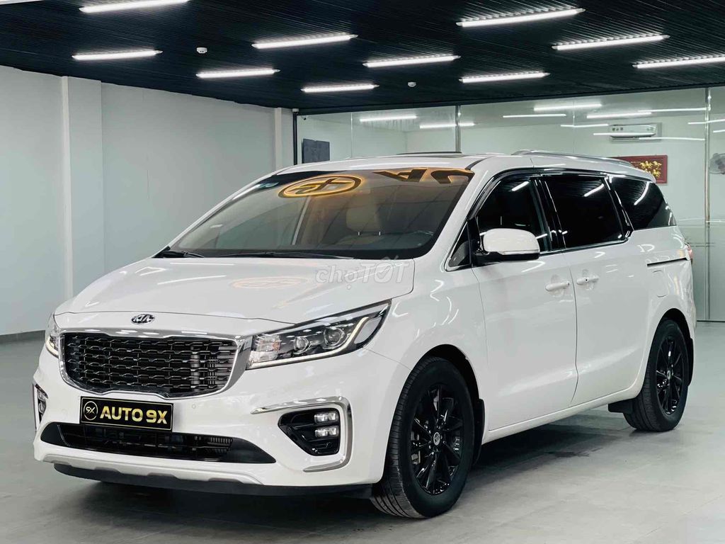 Kia Sedona 2019 Luxury D - 45000 km