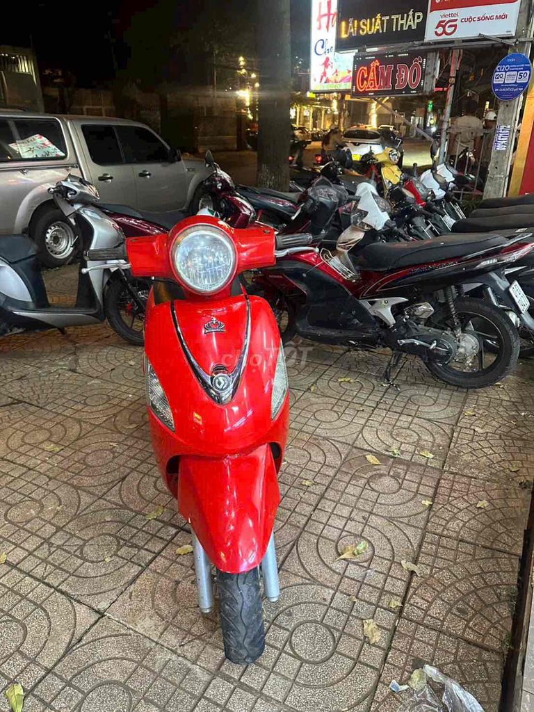 attila alizabet Fi - màu đỏ. Mua bán Xe máy tại Thành phố Buôn Ma Thuột Đắk Lắk được đăng bởi cầm đồ nguyễn phương hình 3