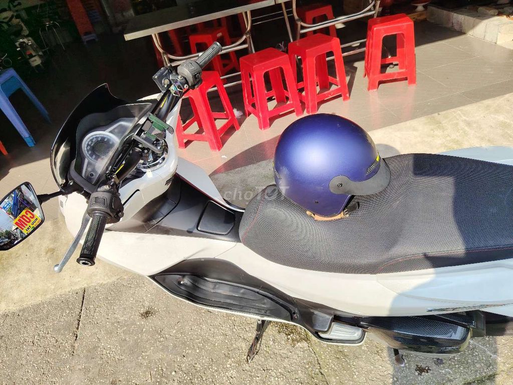 Pcx125 dàn ngoài rất đẹp , máy êm mạnh bán lên đời. Mua bán Xe máy tại Thành phố Thủ Dầu Một Bình Dương được đăng bởi nguyên hình 5