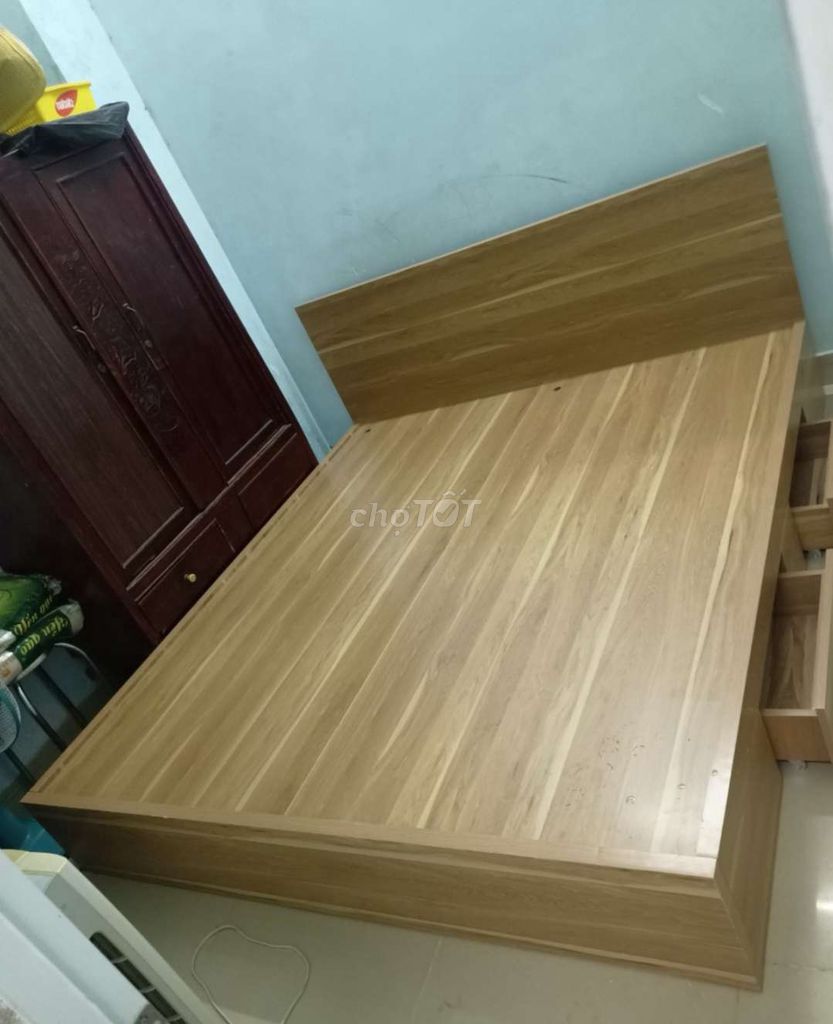 GIƯỜNG GỖ CÔNG NGHIỆP MDF 1M8*2M TRƠN CÓ HỘP KÉO