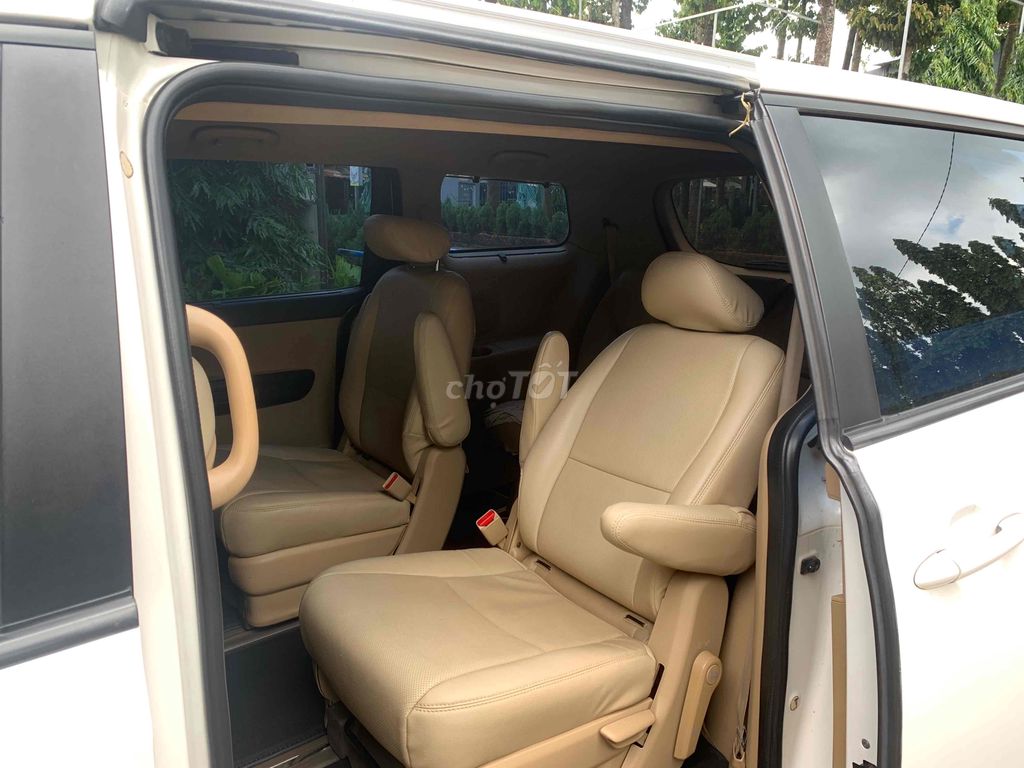 Kia Sedona 2016 2.2 DAT - 110000 km. Mua bán Ô tô tại Huyện Định Quán Đồng Nai được đăng bởi đoàn hải anh hình 5