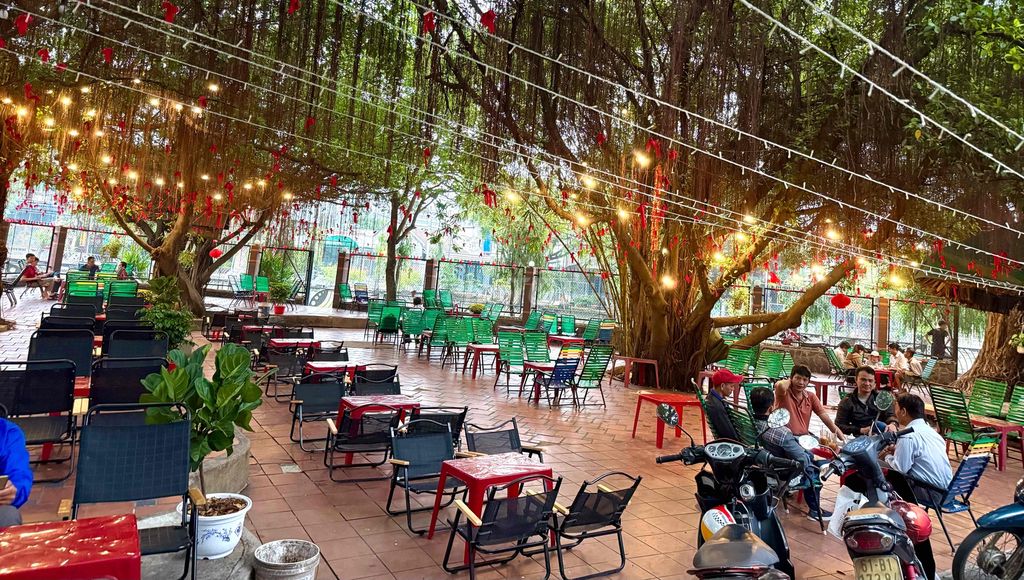 Tuyển Nhân viên phục vụ quán cafe