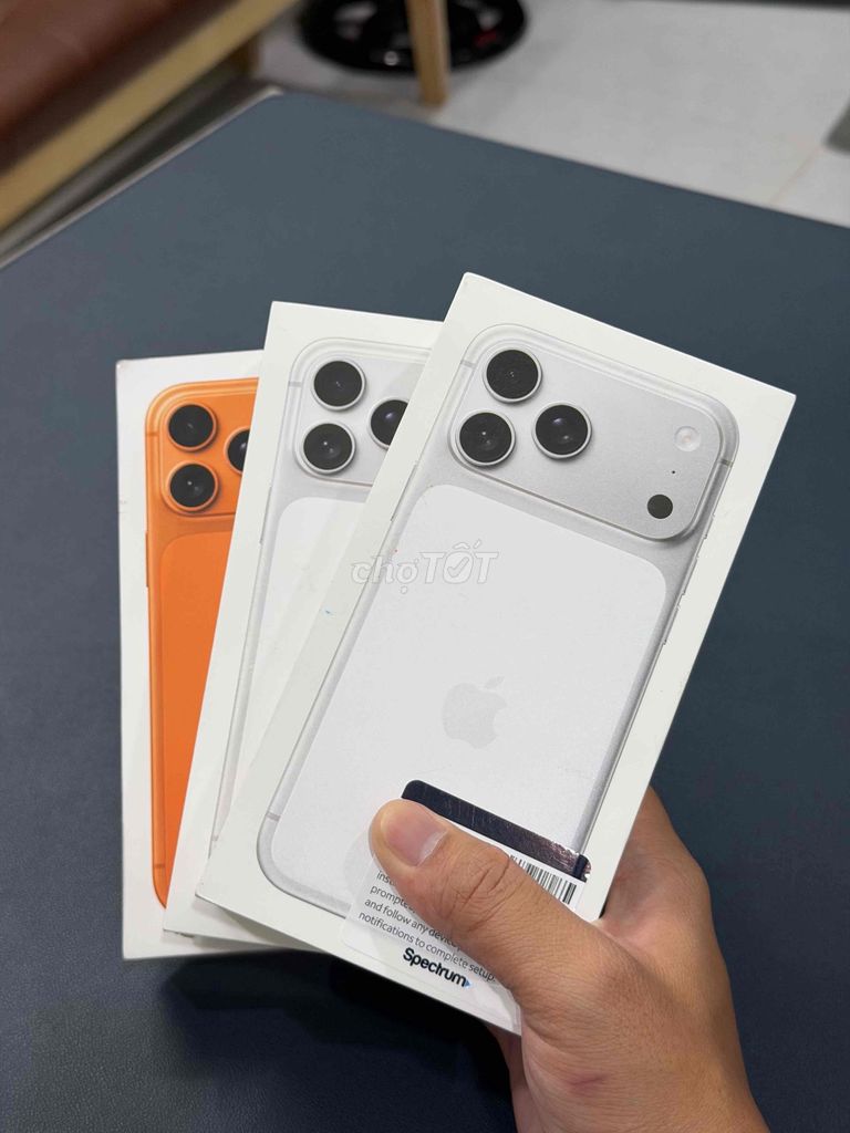 IPHONE 17 PROMAX 256GB LOCK NEWFULLBOX. Mua bán Điện thoại tại Quận Gò Vấp Tp Hồ Chí Minh được đăng bởi Hoàng Trúc hình 1