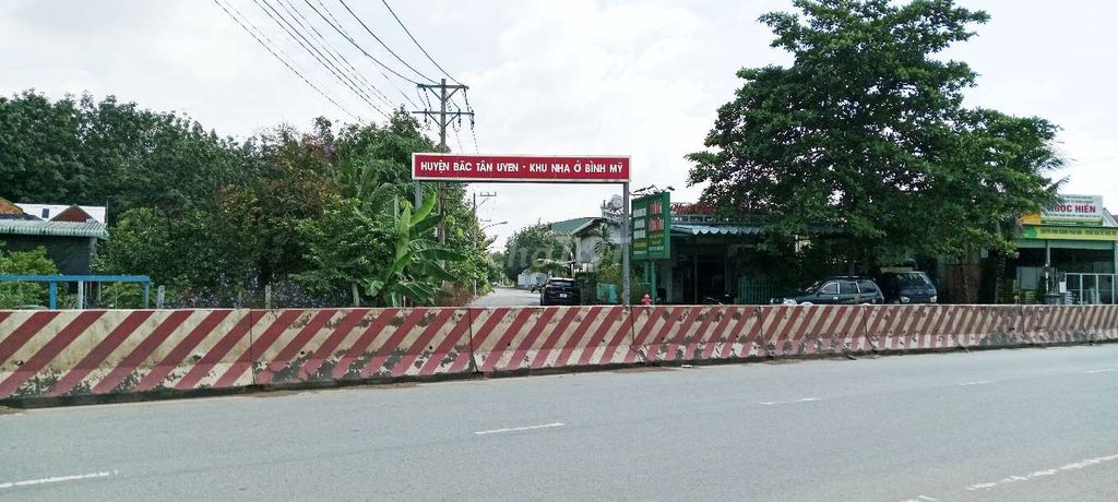 Chính chủ bán đất đẹp giá chất mặt tiền đường DT 747