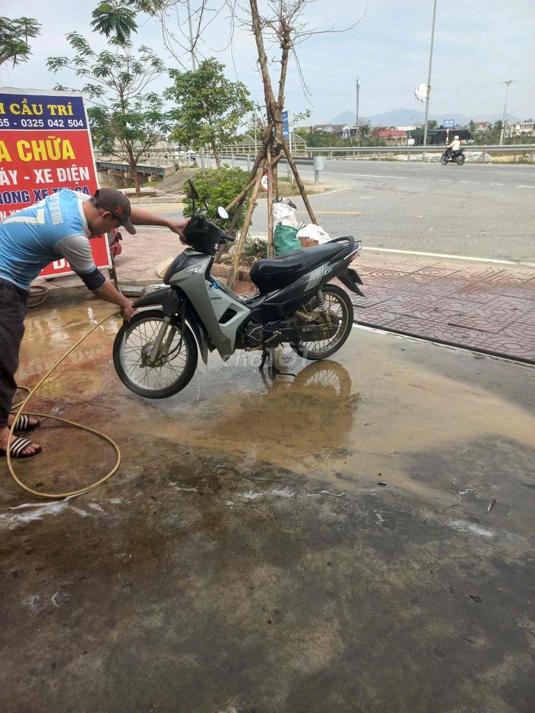 Honda wave 2025 Cao Cấp màu Xám. Mua bán Xe máy tại Thị xã Kỳ Anh Hà Tĩnh được đăng bởi Hứa Mạnh Hoàng hình 1