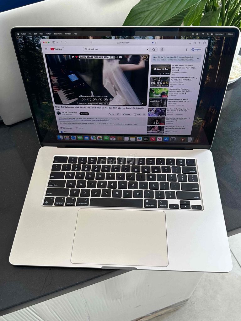 Apple MacBook Air M3 15 inch 16GB/256GB. Mua bán Laptop tại Quận 1 Tp Hồ Chí Minh được đăng bởi HOÀNG TUẤN hình 1