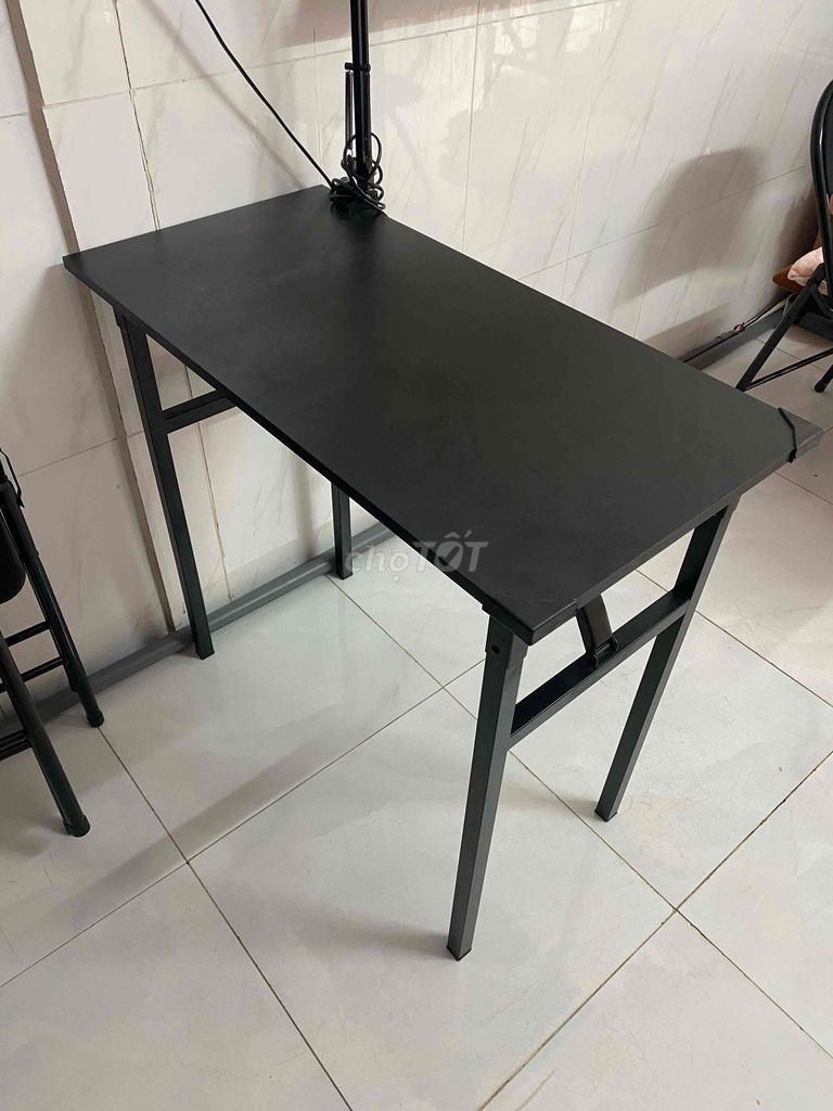 Thanh Lí Bàn Xếp Chân Sắt Còn Mới. Mua bán Bàn ghế tại Quận 12 Tp Hồ Chí Minh được đăng bởi Nguyễnngọc Thư Naiismi hình 1