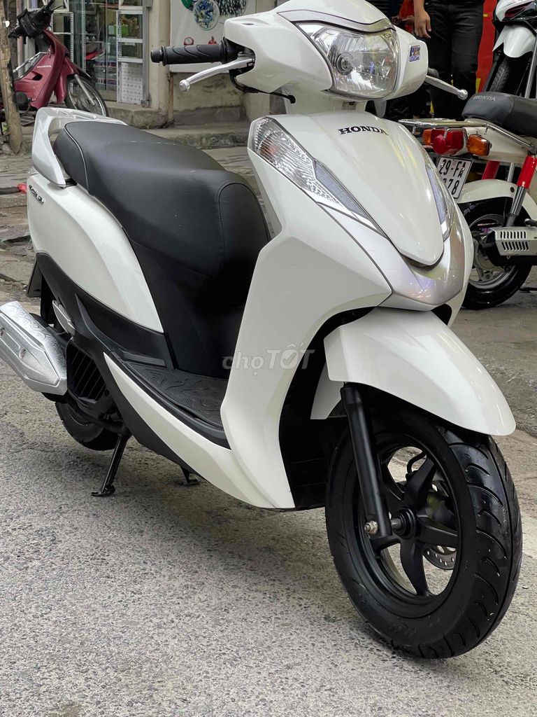 lead 124 siêu chất lượng. Mua bán Xe máy tại Quận Đống Đa Hà Nội được đăng bởi Hà hình 6