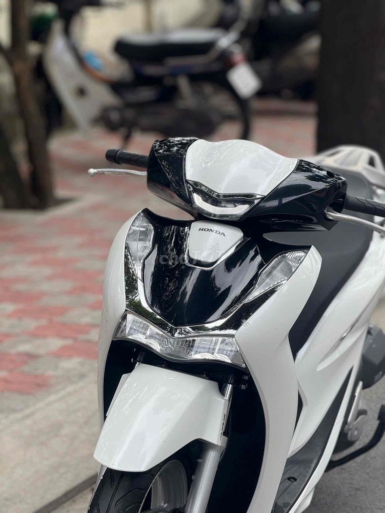 SH 125i ABS 2025 TRẮNG ( GÓP BAO NỢ XẤU ). Mua bán Xe máy tại Thành phố Thủ Đức Tp Hồ Chí Minh được đăng bởi Vũ Vũ hình 7