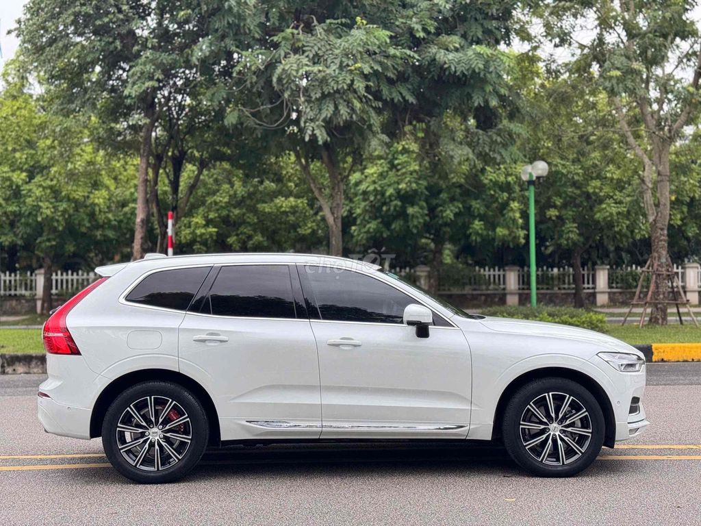 Volvo XC60 T6 awd Inscription 2018. Mua bán Ô tô tại Quận Long Biên Hà Nội được đăng bởi Trang Gala hình 6