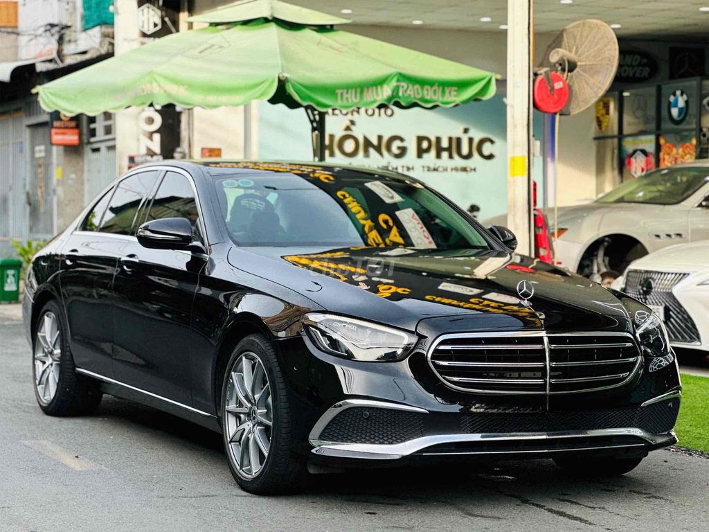 Mercedes-Benz E 200 Exclusive 2021 Đen Tự động