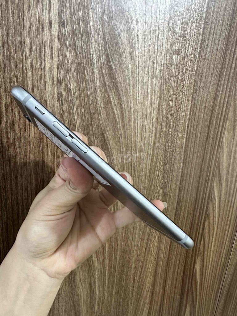 Apple iPhone 6 Bạc. Mua bán Điện thoại tại Quận Long Biên Hà Nội được đăng bởi Hanh  hình 1