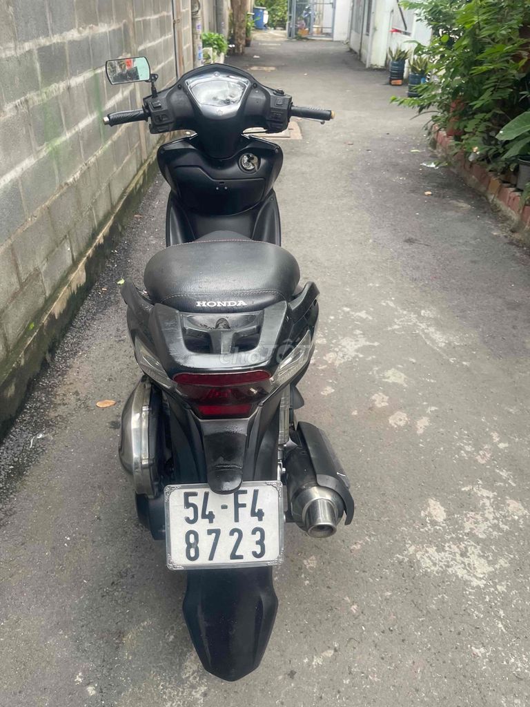 Bán sym shark máy rất êm, giấy tờ đầy đủ. Mua bán Xe máy tại Thành phố Thủ Đức Tp Hồ Chí Minh được đăng bởi Bảo An hình 4