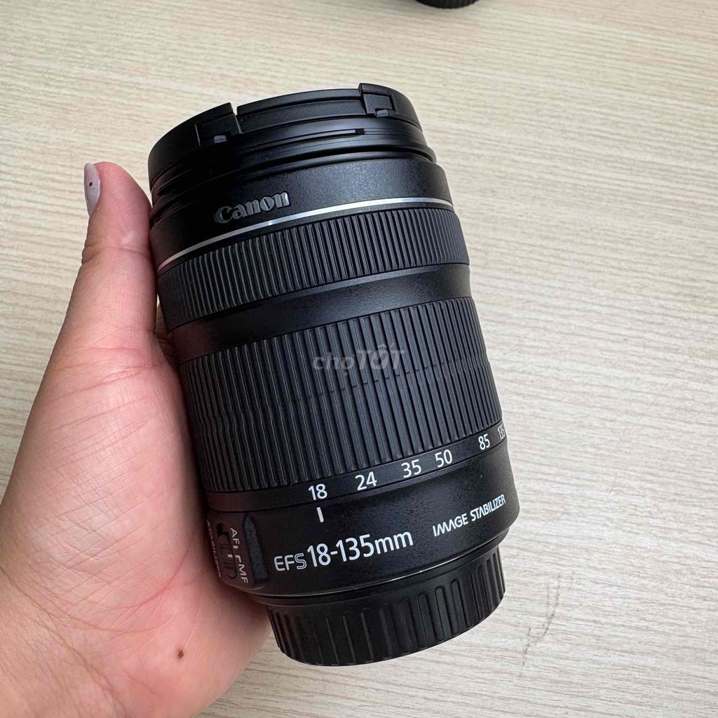 Ống kính Canon EF-S 18-135mm Đen Đã sử dụng. Mua bán Máy ảnh, Máy quay tại Thành phố Thủ Đức Tp Hồ Chí Minh được đăng bởi Liễu Lê  hình 1