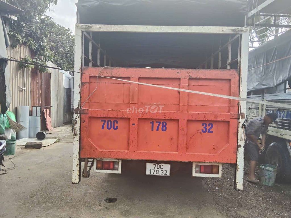 Xe tải Isuzu 5t4 đời 2022 thùng bạt có bàn nâng. Mua bán Xe tải, xe ben tại Quận 12 Tp Hồ Chí Minh được đăng bởi A Hoàng hình 5