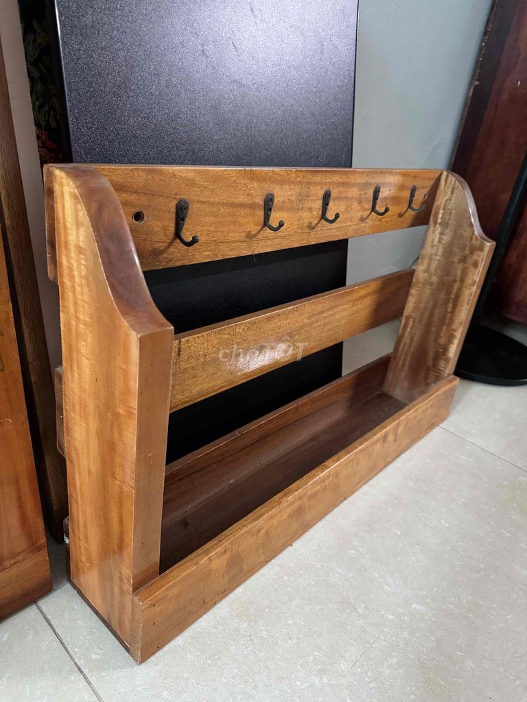 Kệ treo tường gỗ lát. Mua bán Tủ, kệ gia đình tại Quận Nam Từ Liêm Hà Nội được đăng bởi Vũ hình 1