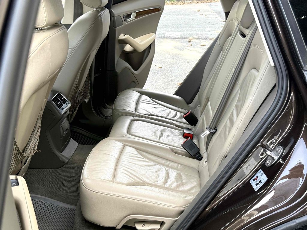 Audi Q5 2010 2.0 AT - cực đẹp bảo dưởng full. Mua bán Ô tô tại Quận Tân Phú Tp Hồ Chí Minh được đăng bởi Lê Băng Vinh hình 18