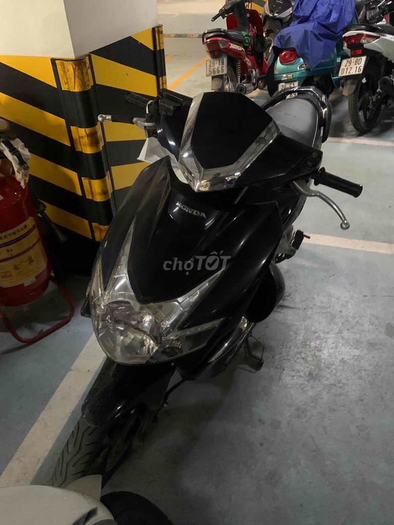 Thừa xe nên nhượng lại cho ai cần. Mua bán Xe máy tại Quận Ba Đình Hà Nội được đăng bởi Hùng hình 1