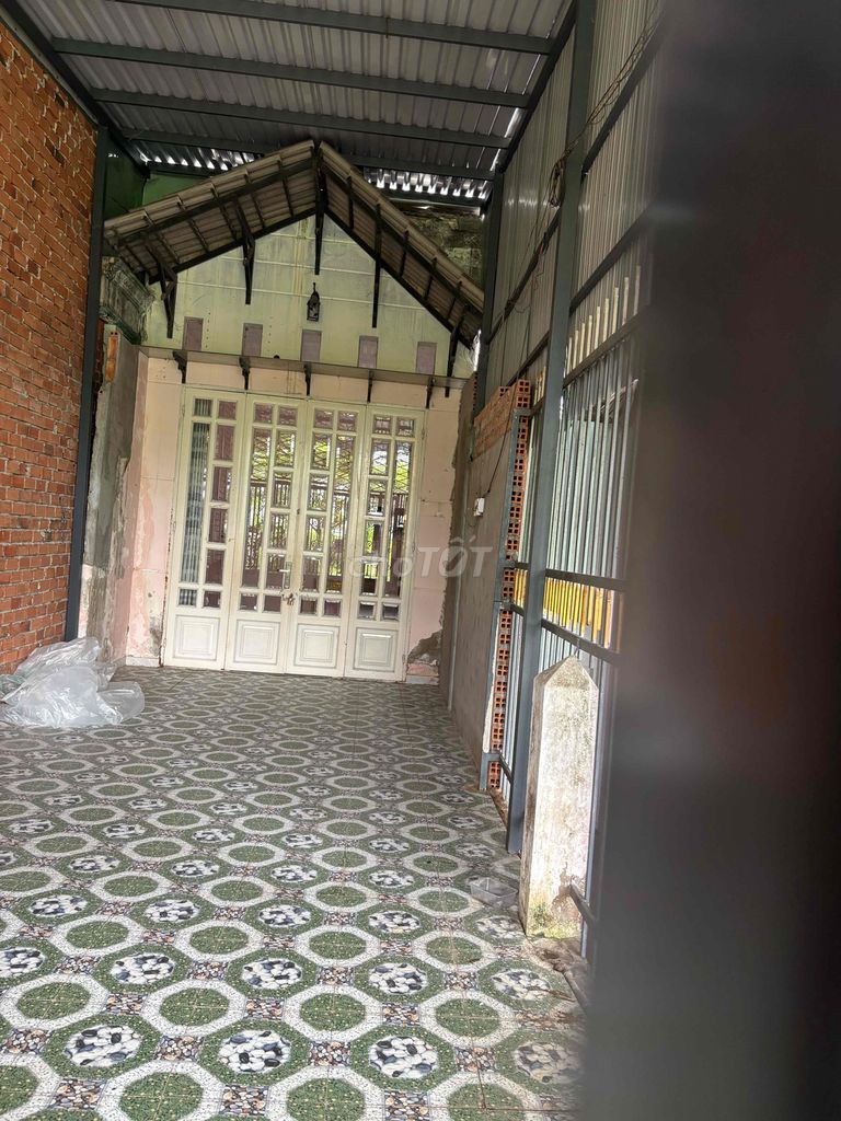Nhà cho thuê nguyên căn giá 4tr ( có sân trc + sân sau)