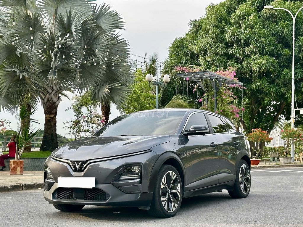 VinFast VF6Plus 2023, полностью необрезанный 33 000 км