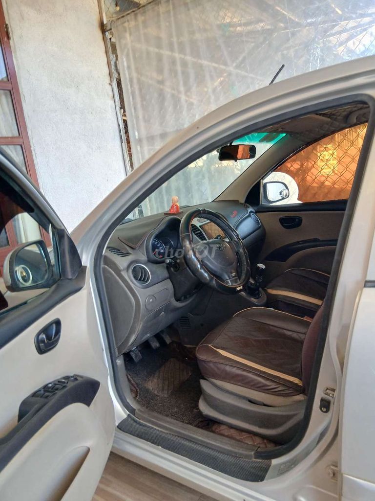 Cần bán Huyndai Grand 2012 - Màu Bạc. Mua bán Ô tô tại Huyện Lâm Hà Lâm Đồng được đăng bởi Vũ Minh Chiến hình 4