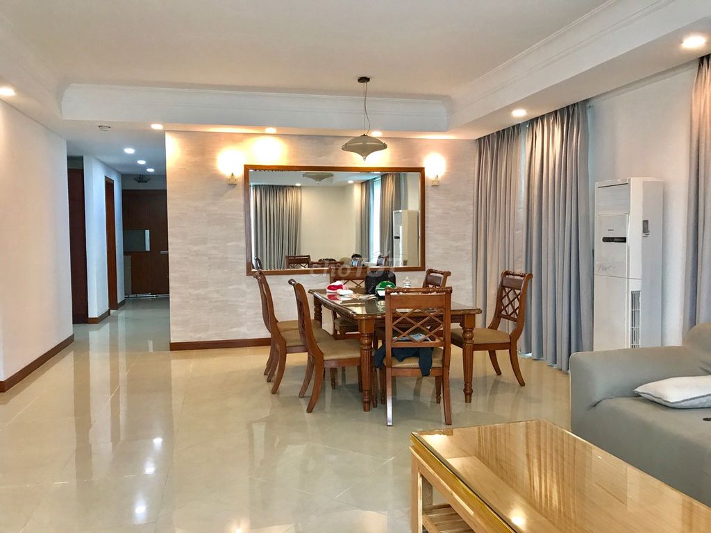 Аренда · 3 комн. · 160 м² · Quận Bình Thạnh, ул. Nguyễn Hữu Cảnh